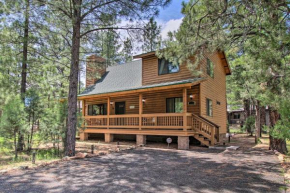 Charming Show Low Cabin with Fire Pit Near Hiking!